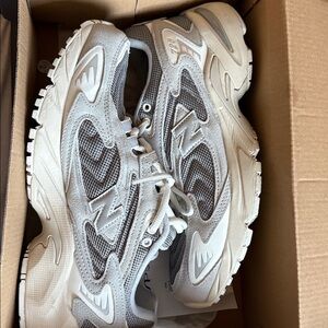 New Balance Mesh Gray and White Running Shoes 725v1 - QUICK SHIP